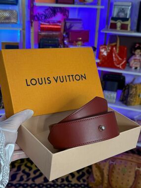 Louis Vuitton Wide 2014 Tie the Knot Burgundy Leather Women’s Belt 70/23 $595